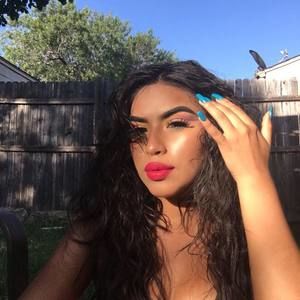 Meet your Posher, Evelin